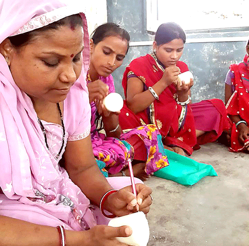 https://1ngo.sgp1.digitaloceanspaces.com/media/ksmas/candle making.jpg